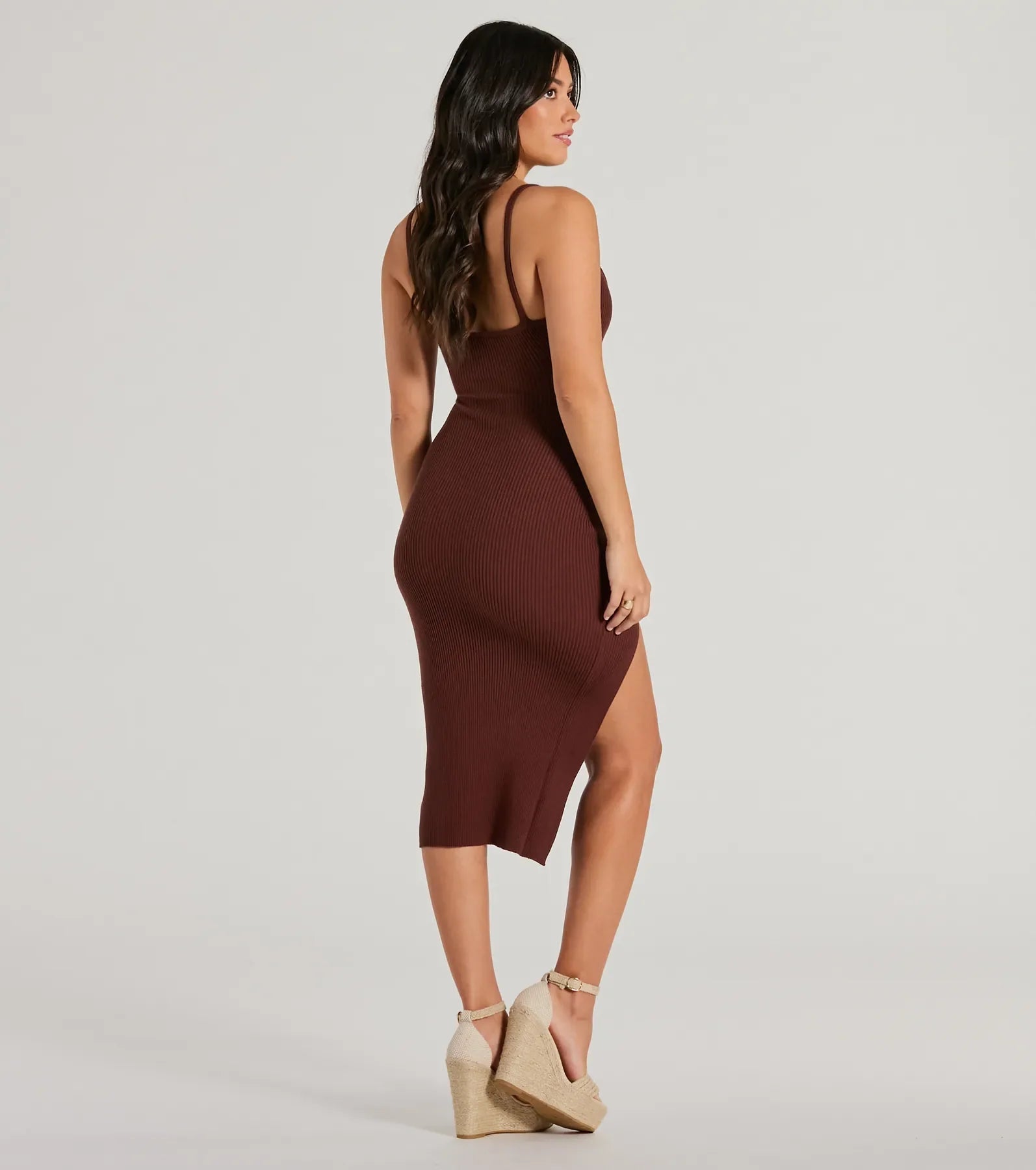 Perfectly Stylish Sleeveless Ribbed Knit Midi Dress